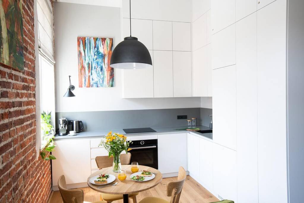 Elegant Apartment Luminis In Krakow'S Old City Exterior photo